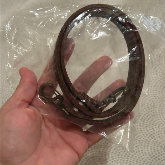 Love 41 leather bag - Picture 11 of 11